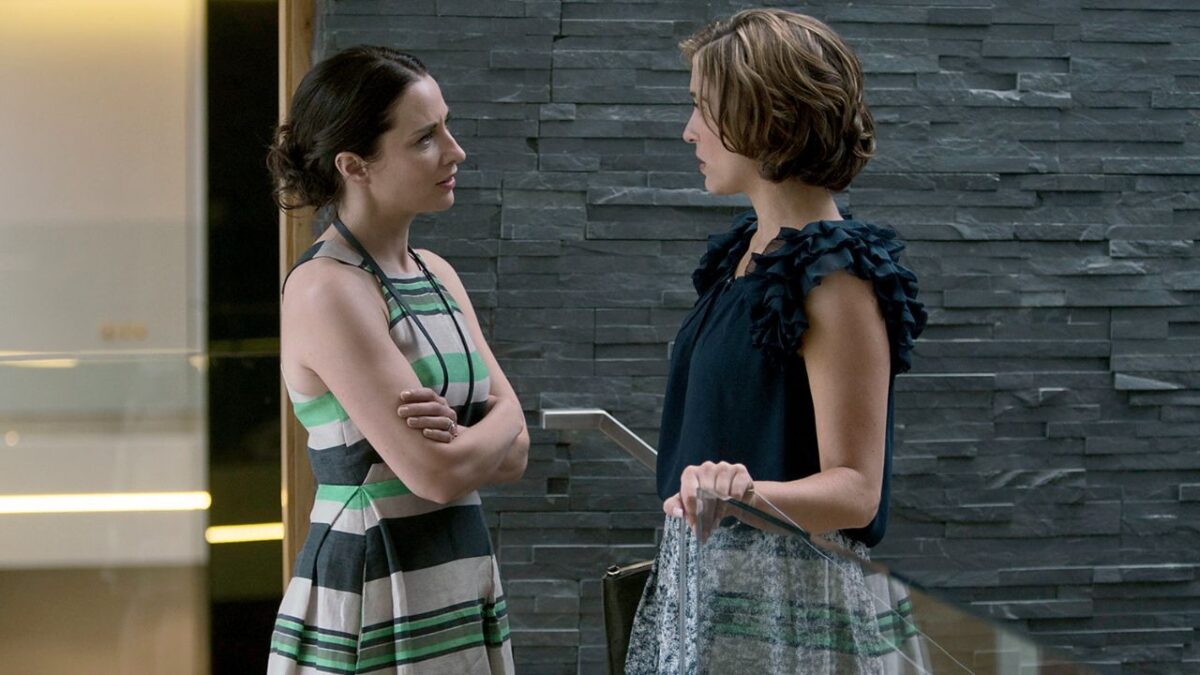 Shows Like The Girlfriend